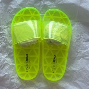 Fashion Nova Women’s Slides (Neon Green)- BRAND NEW!!!